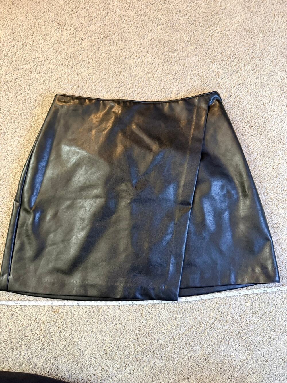 Abercrombie & Fitch Vegan Faux Leather Wrap Mini Skirt Skort Black Shorts Size S